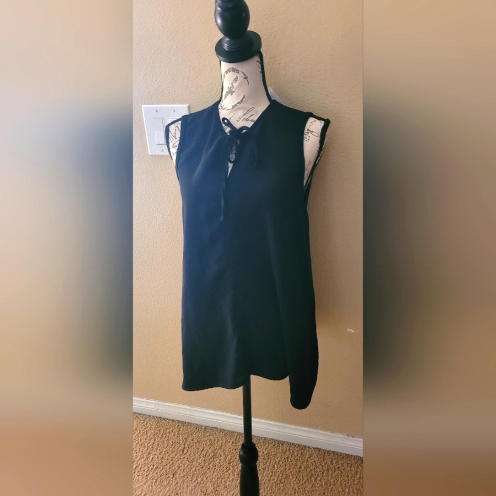 Lola & Sophie  Black Sleeveless Blouse